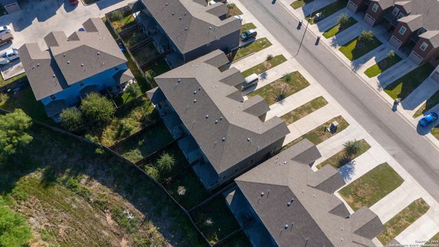 6950 Lakeview, San Antonio, TX 78244