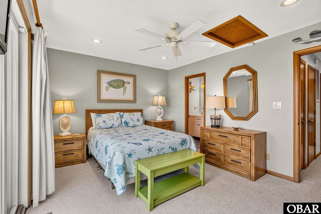Image 25 of property listing at 131 Georgetown Sands Road, Duck, NC 27949