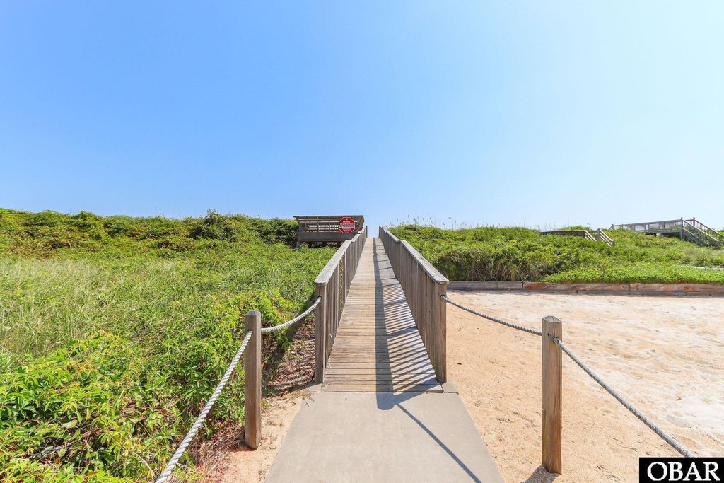 Image 39 of property listing at 131 Georgetown Sands Road, Duck, NC 27949