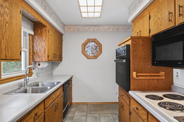 75 99th Avenue NW, Coon Rapids, MN 55448