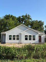 4338 Brinkley St A/B, Houston, TX 77051