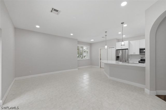 11528 Woodmount LN, Estero, FL 33928