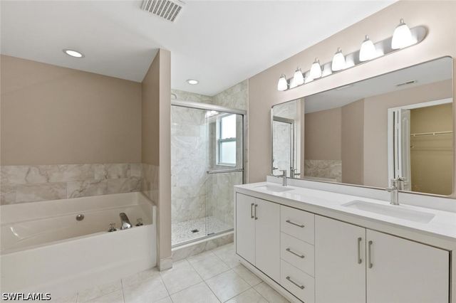 11528 Woodmount LN, Estero, FL 33928