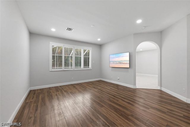 11528 Woodmount LN, Estero, FL 33928