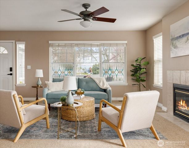 1859 SW Sunnyside Avenue, Oak Harbor, WA 98277