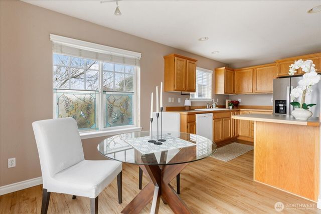 1859 SW Sunnyside Avenue, Oak Harbor, WA 98277