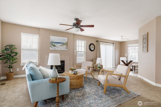 1859 SW Sunnyside Avenue, Oak Harbor, WA 98277