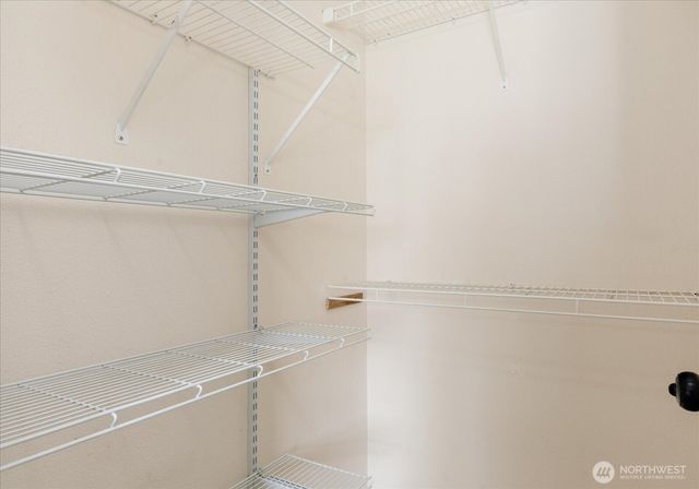 1859 SW Sunnyside Avenue, Oak Harbor, WA 98277