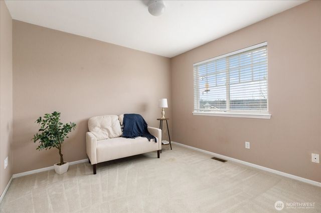 1859 SW Sunnyside Avenue, Oak Harbor, WA 98277