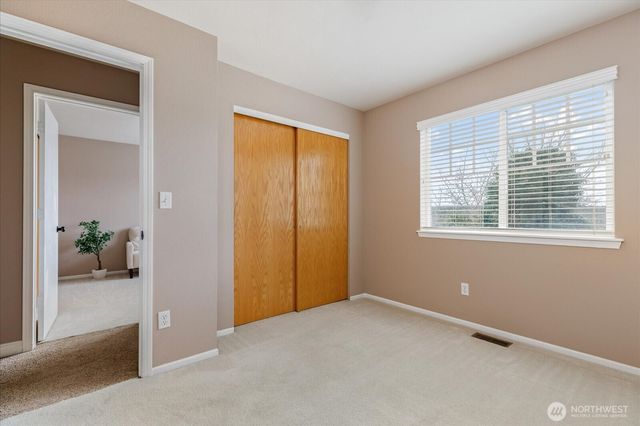 1859 SW Sunnyside Avenue, Oak Harbor, WA 98277