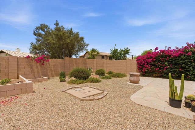 2250 E Deer Valley Road, Phoenix, AZ 85024