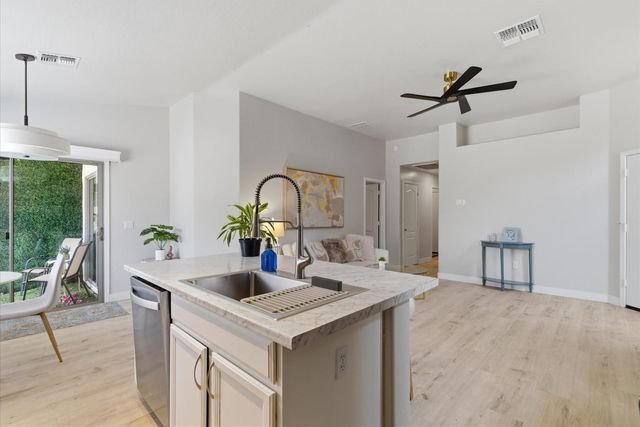 2250 E Deer Valley Road, Phoenix, AZ 85024