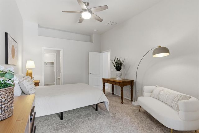 2250 E Deer Valley Road, Phoenix, AZ 85024