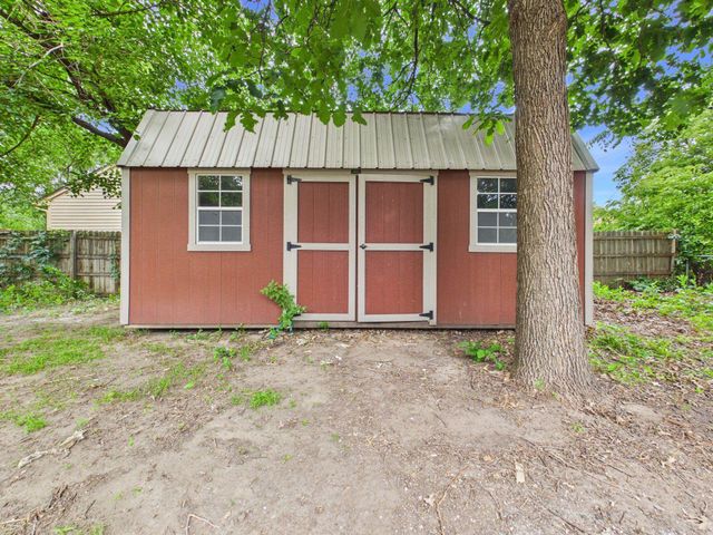 2026 N Litchfield St, Wichita, KS 67203