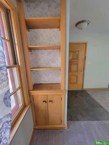 1006 E 12th Street, York, NE 68467