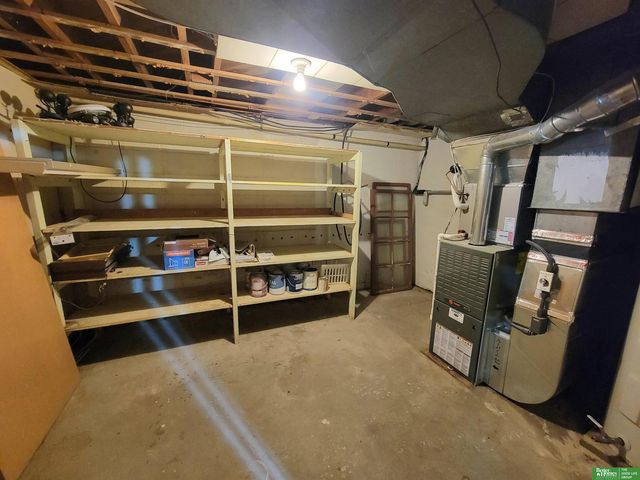 1006 E 12th Street, York, NE 68467