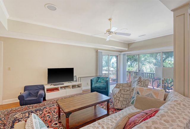 220 3rd Avenue 4b, Charleston, SC 29403