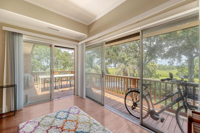 220 3rd Avenue 4b, Charleston, SC 29403