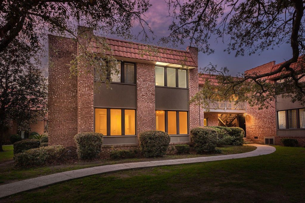 220 3rd Avenue 4b, Charleston, SC 29403