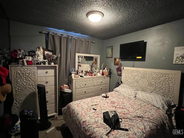 5500 Post Street, Bakersfield, CA 93307