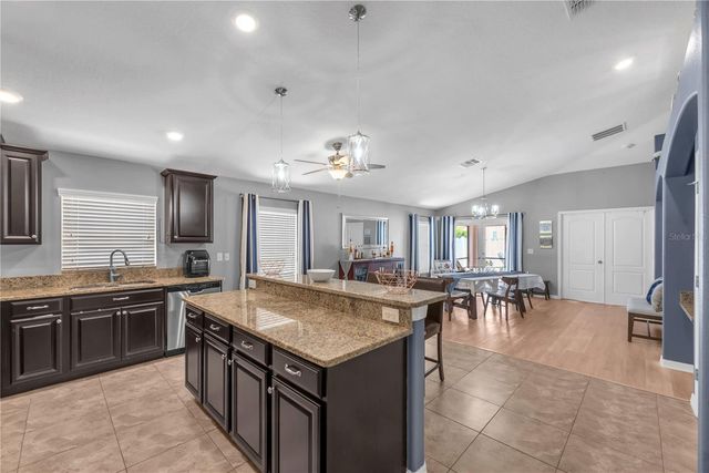 10904 RAINBOW PYRITE DRIVE, Wimauma, FL 33598
