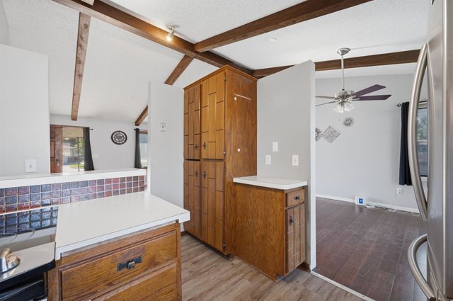 2945 S Chase Ave, Wichita, KS 67217
