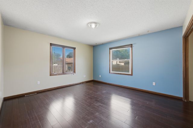 2945 S Chase Ave, Wichita, KS 67217