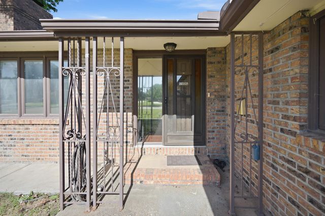 2945 S Chase Ave, Wichita, KS 67217