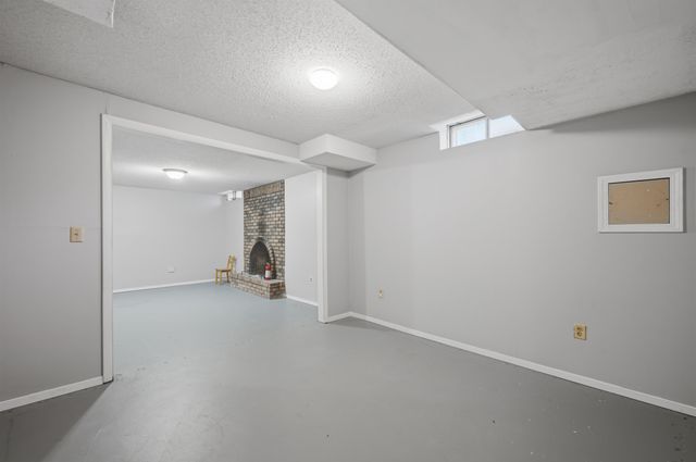 2945 S Chase Ave, Wichita, KS 67217