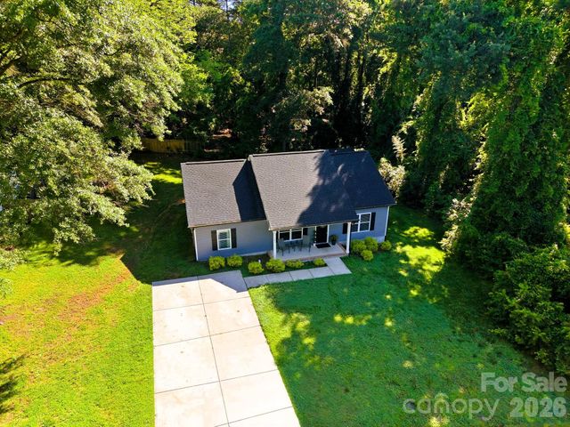 204 Price Street, Mount Holly, NC 28120