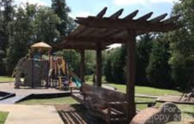 204 Price Street, Mount Holly, NC 28120