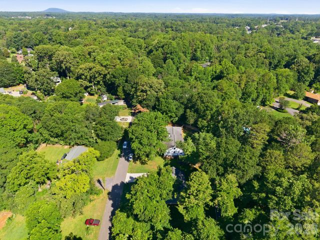204 Price Street, Mount Holly, NC 28120