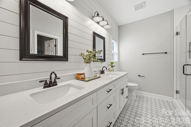204 Price Street, Mount Holly, NC 28120