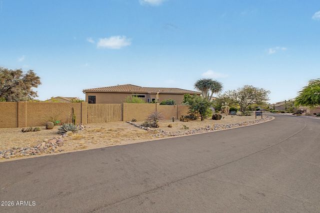 7025 E CARRIAGE TRAILS Drive, Scottsdale, AZ 85266