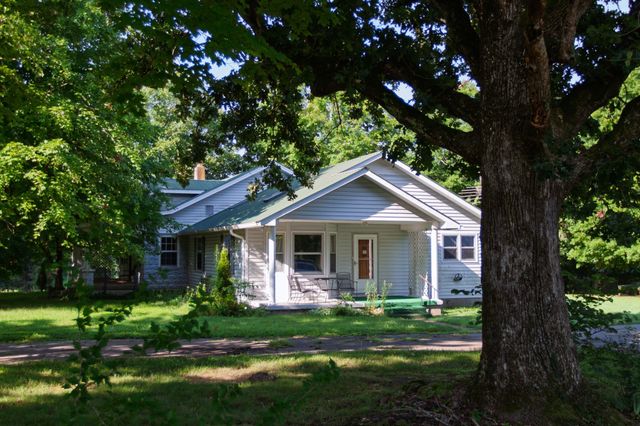 1125 Dawson Road, White Bluff, TN 37187