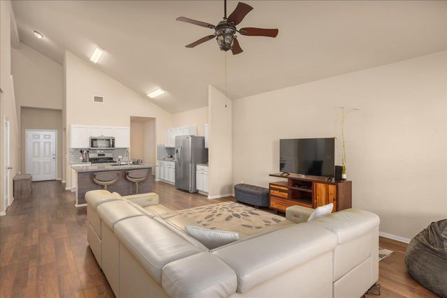 717 Kaluga TRL, Leander, TX 78641