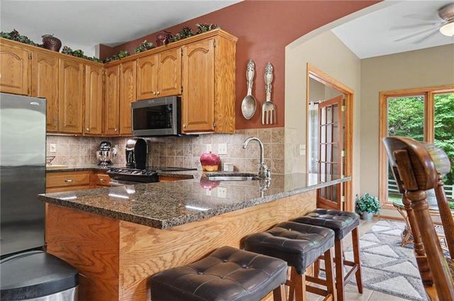 210 E High Street, Baldwin City, KS 66006