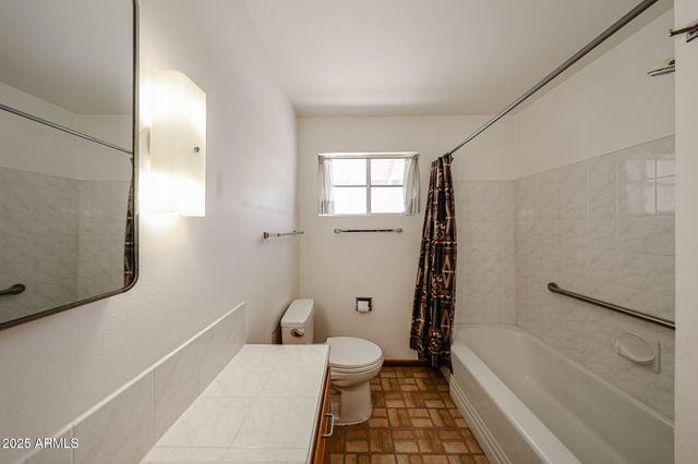 1820 W NORTHVIEW Avenue, Phoenix, AZ 85021