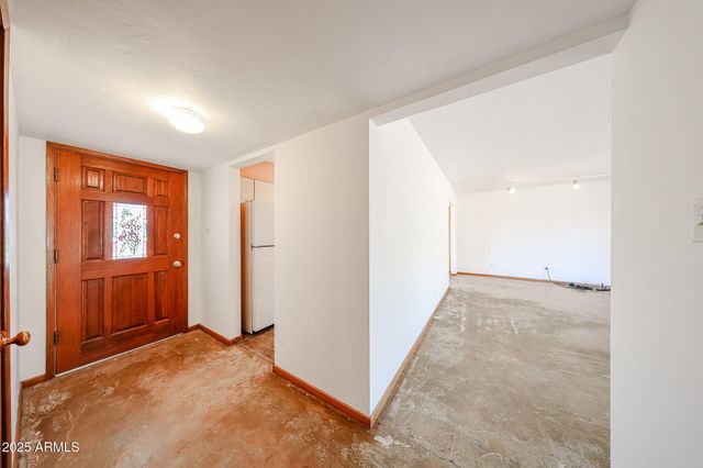 1820 W NORTHVIEW Avenue, Phoenix, AZ 85021