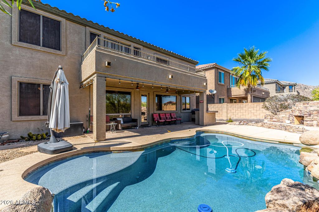 Image 2 of property listing at 16617 S 27TH Lane, Phoenix, AZ 85045