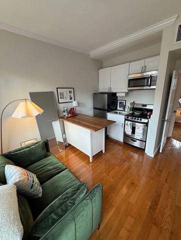 200 Warren Ave 3, Boston, MA 02116
