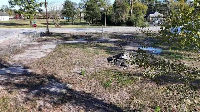 7819 E Houston Road, Houston, TX 77028