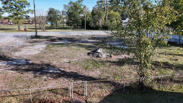 7819 E Houston Road, Houston, TX 77028