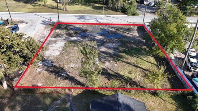 7819 E Houston Road, Houston, TX 77028