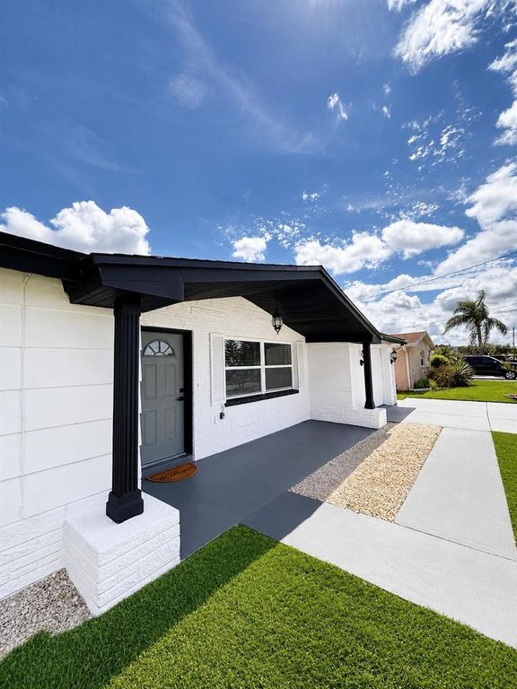 1346 CHANCELLOR DRIVE, Holiday, FL 34690