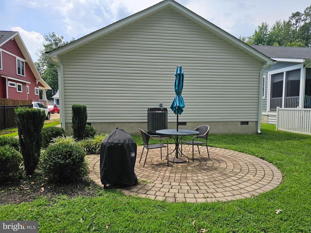 1208 BANCROFT AVE, Colonial Beach, VA 22443
