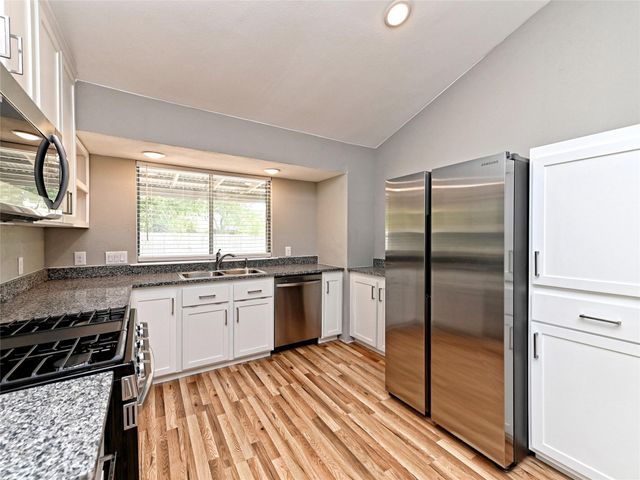 4004 Jaffna CV, Austin, TX 78749