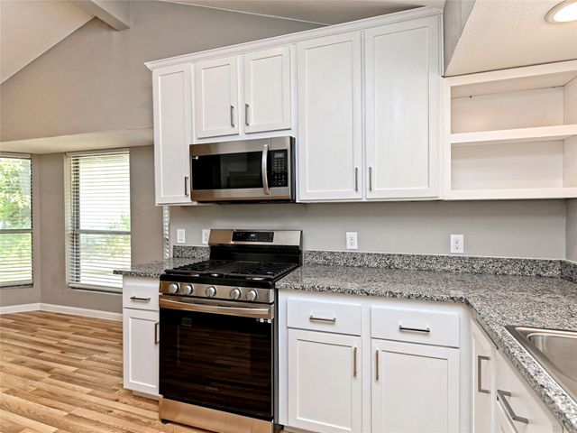 4004 Jaffna CV, Austin, TX 78749