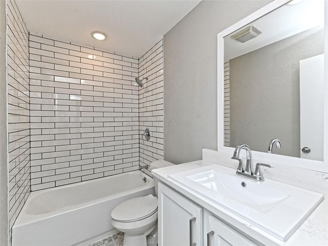 4004 Jaffna CV, Austin, TX 78749