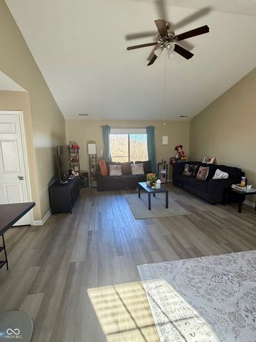 3511 Lisa Circle, Indianapolis, IN 46235